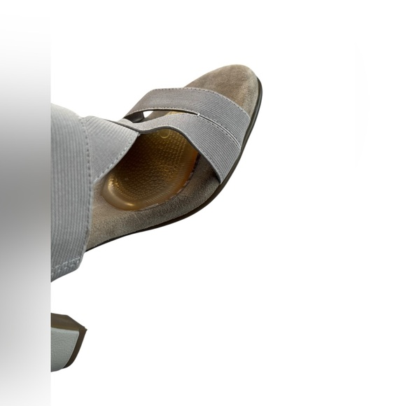 A2 by Aerosoles Unique Comfort System Heels Size 10.5 - Picture 11 of 16